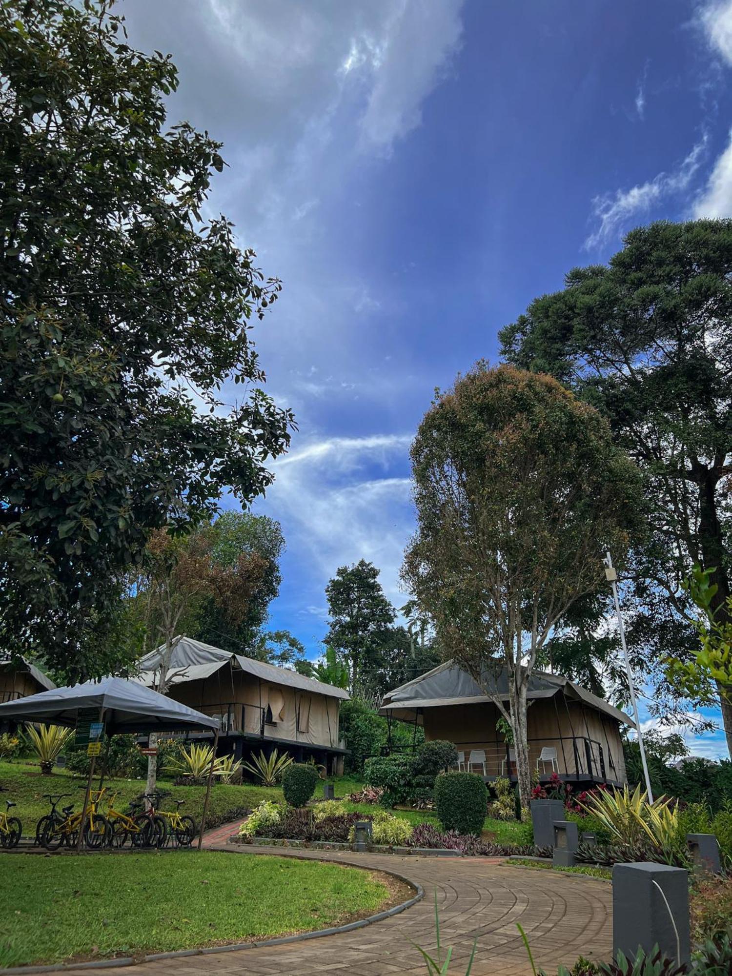Trizara Resorts - Glam Camping Lembang Εξωτερικό φωτογραφία
