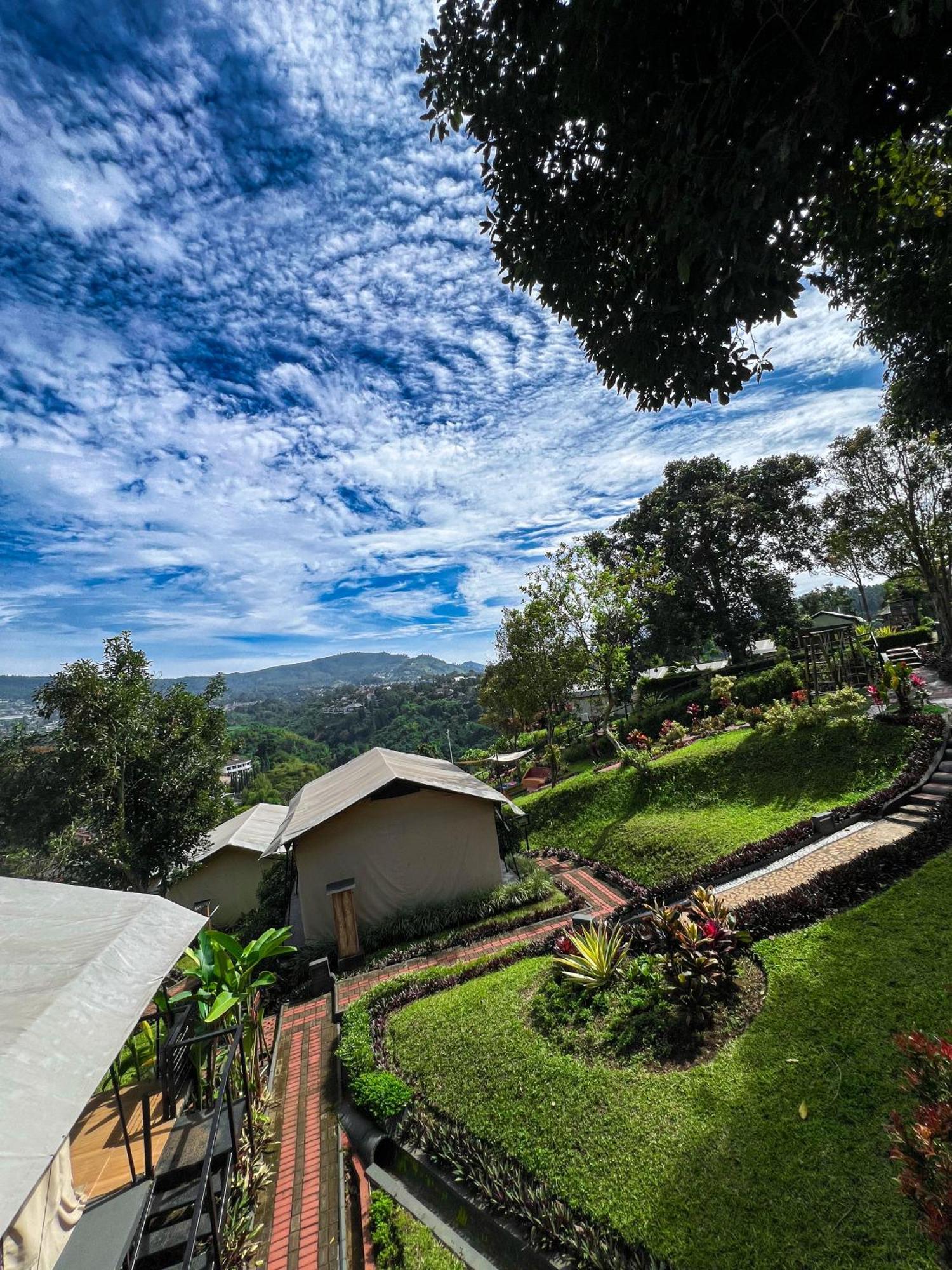 Trizara Resorts - Glam Camping Lembang Εξωτερικό φωτογραφία