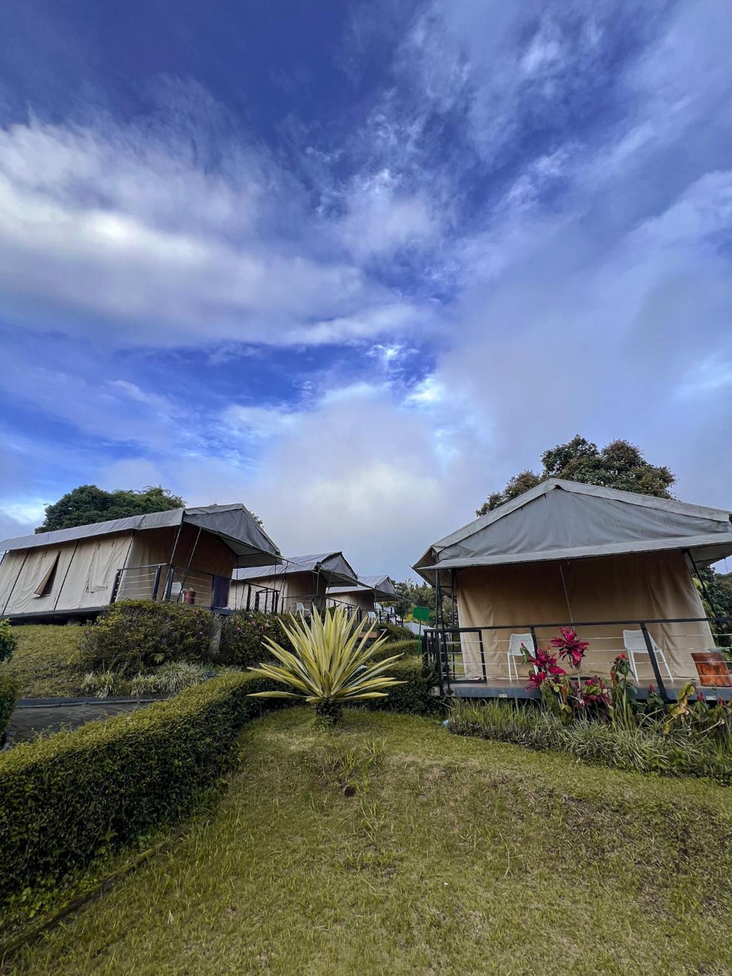 Trizara Resorts - Glam Camping Lembang Εξωτερικό φωτογραφία