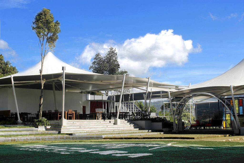 Trizara Resorts - Glam Camping Lembang Εξωτερικό φωτογραφία
